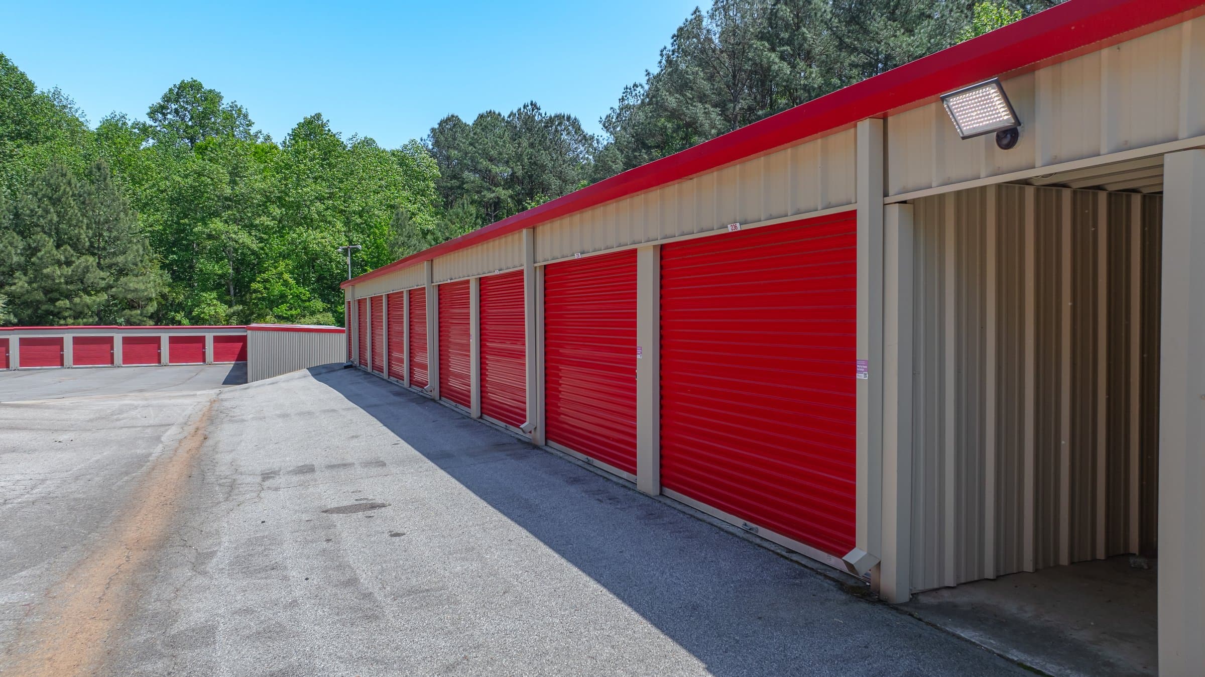 red self storage units in carrollton ga on columbia drive