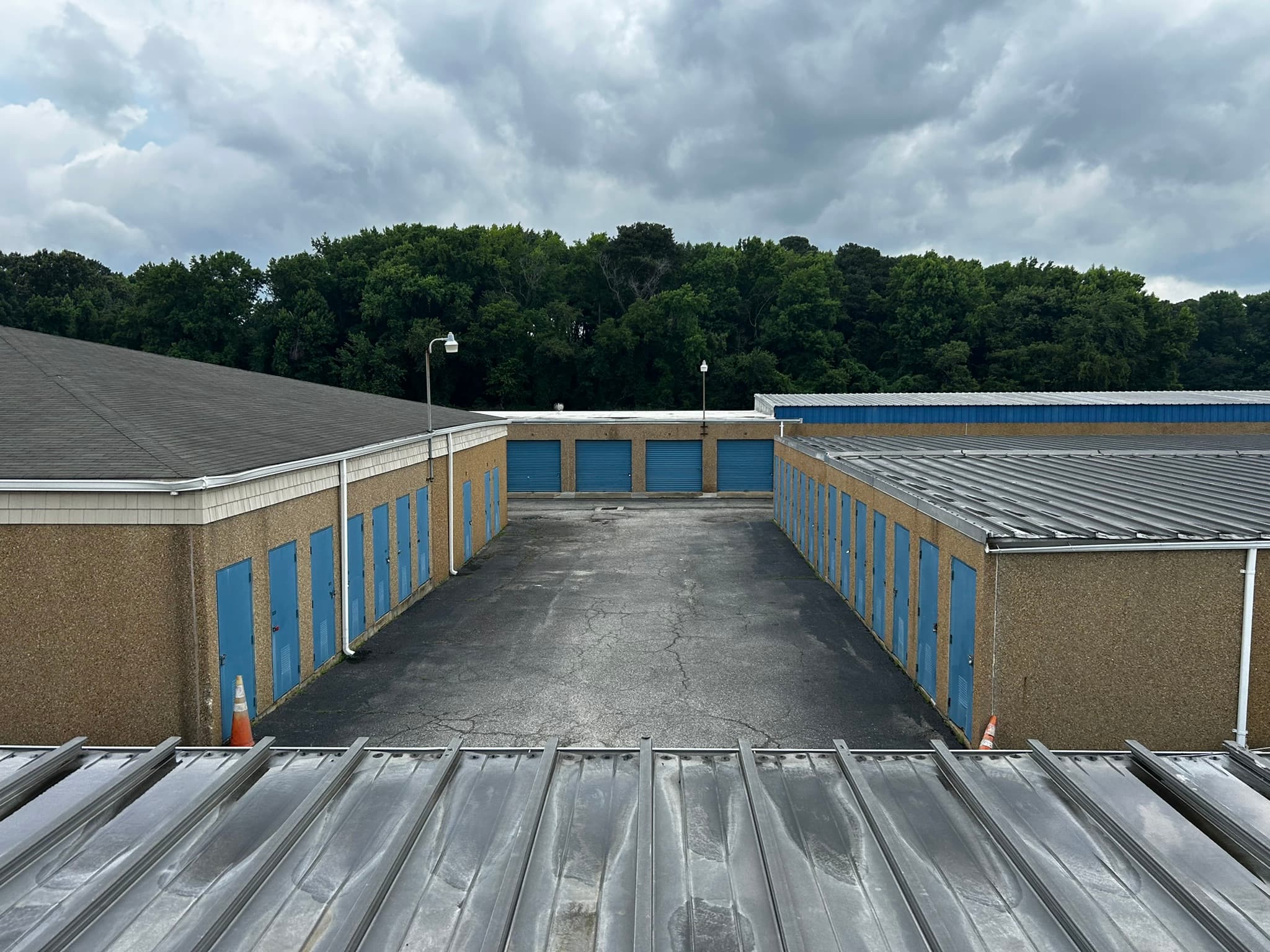 drive up storage units