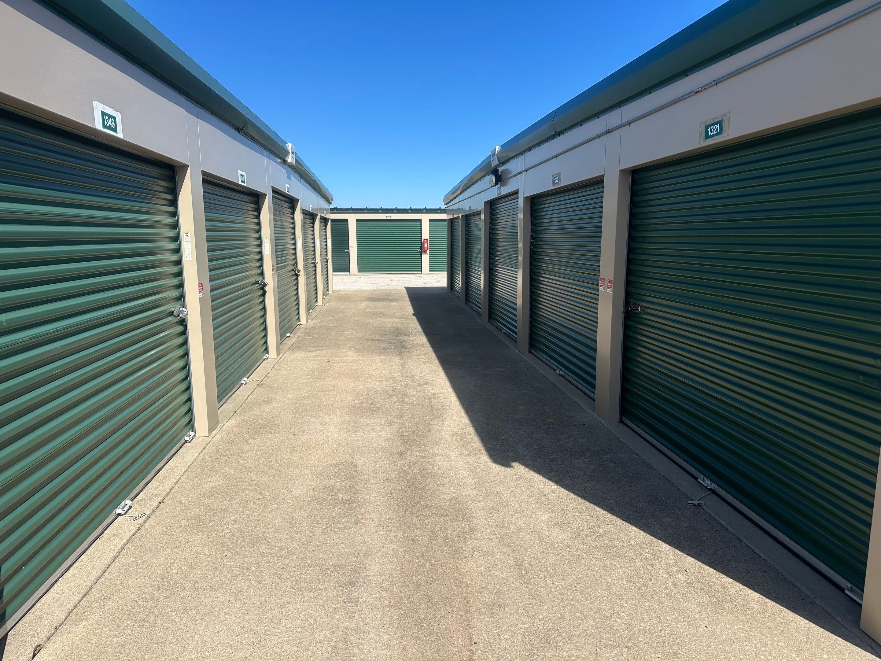 10 Federal Storage # 3056 | 8627 N. Hale Ave | Peoria, Il 61615 - Carousel Image 5