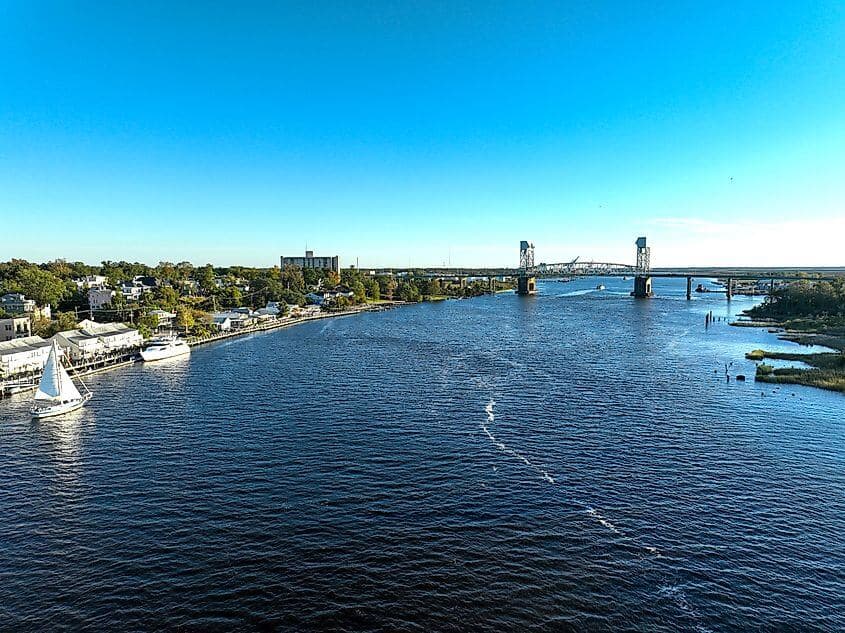 bridge over cape fear river from leland nc to wilmington nc