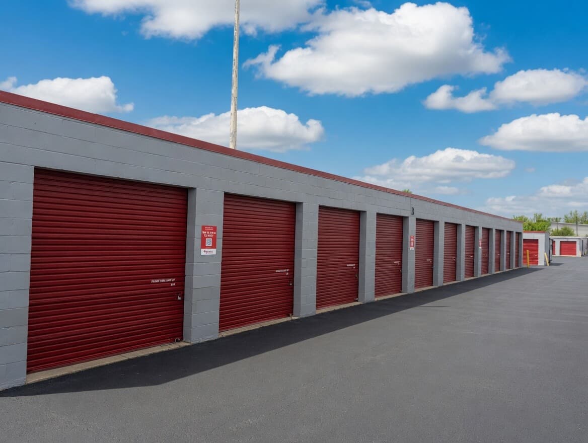 Aurora IL storage units