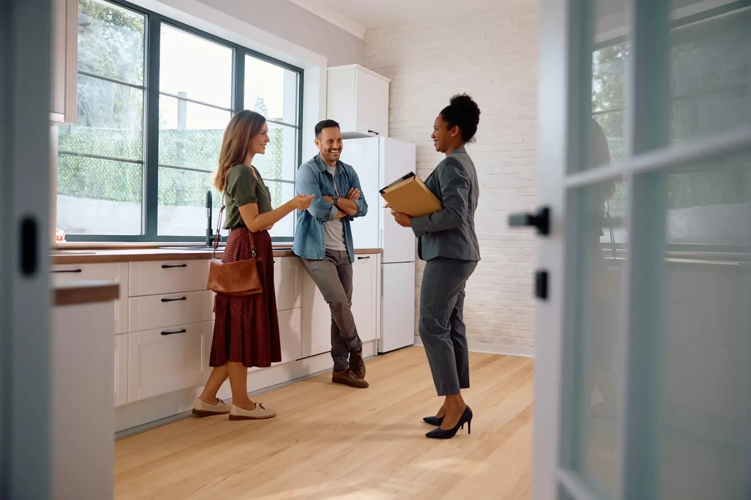 couple buying an apartment
