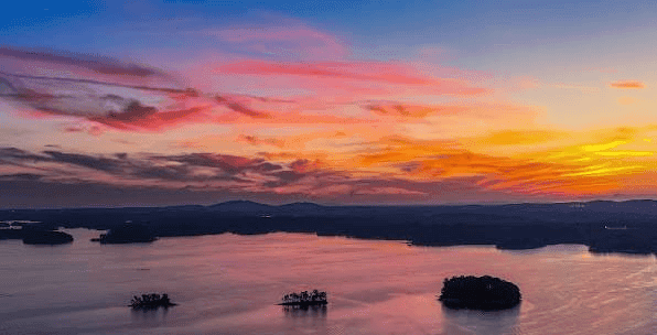 lake sunset in richmond hill georgia