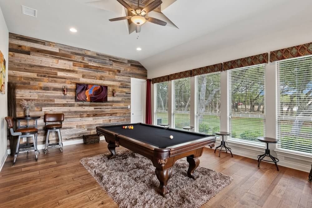 Flex room space