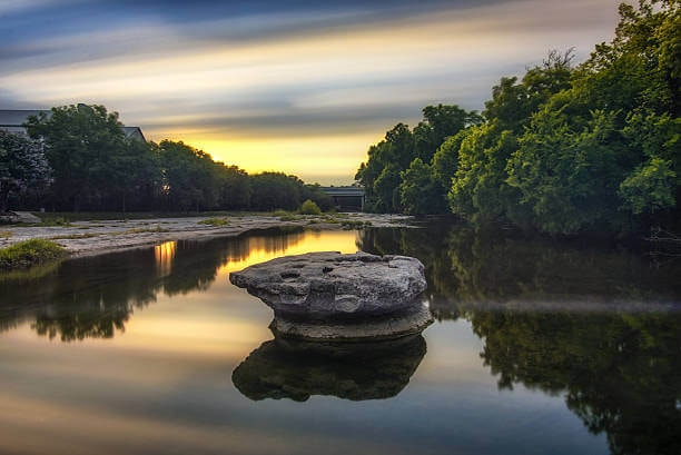 rock in middle of river in round rock texas