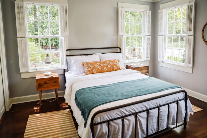 organized guest room