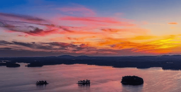 lake sunset in richmond hill georgia